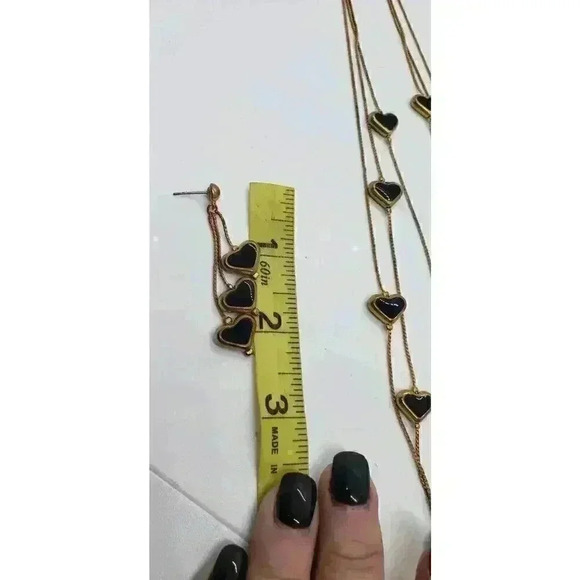 Vintage Gold Necklace Earring Set Hearts Black Center Mothers day - Picture 6 of 7